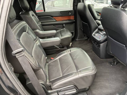 2018 Lincoln Navigator Select