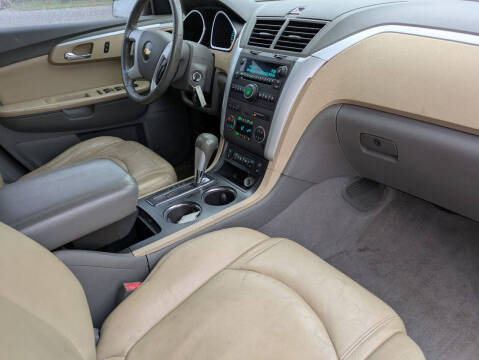 2011 Chevrolet Traverse LT