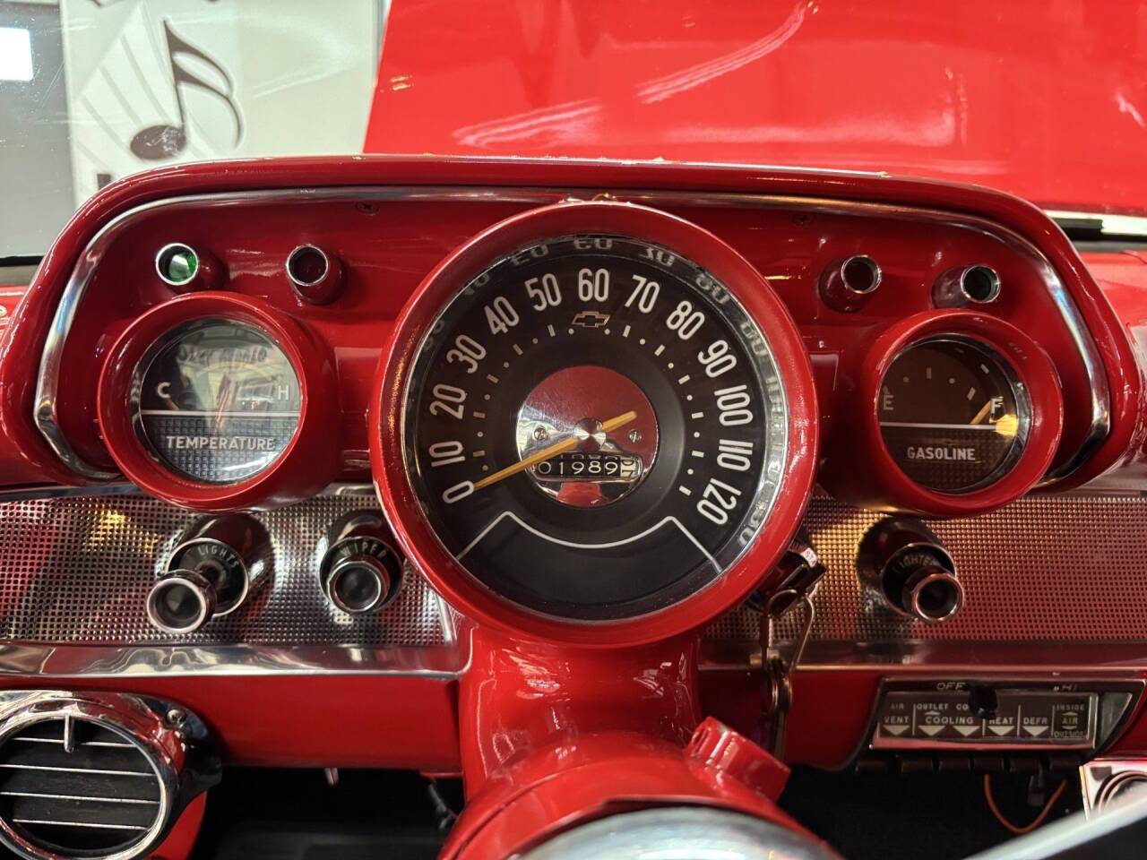 1957 Chevrolet Bel Air 31