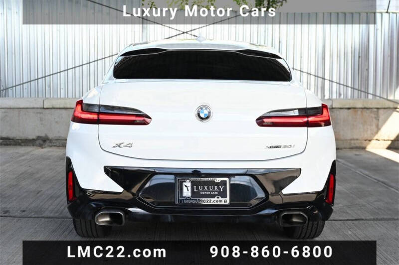 2022 BMW X4 xDrive30i