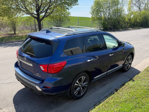 2020 Nissan Pathfinder Platinum