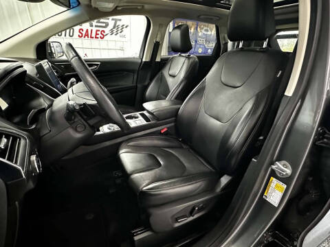2022 Ford Edge Titanium