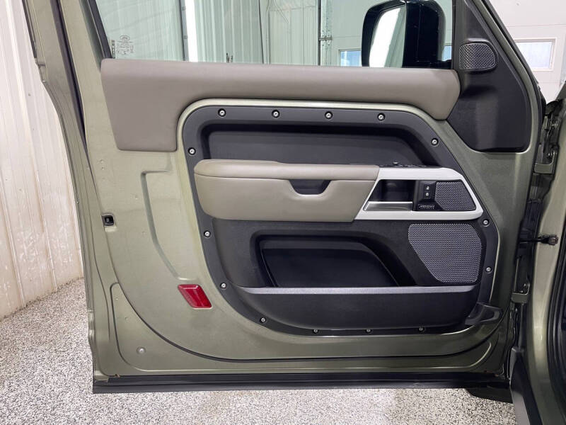 2022 Land Rover Defender 90 X-Dynamic HSE