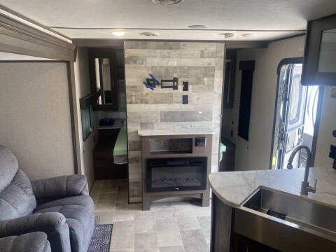 2021 Coleman 334BH
