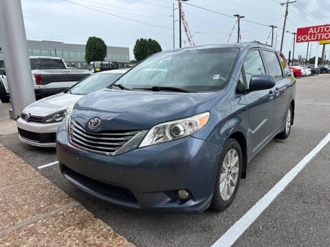 2014 Toyota Sienna XLE 7-Passenger
