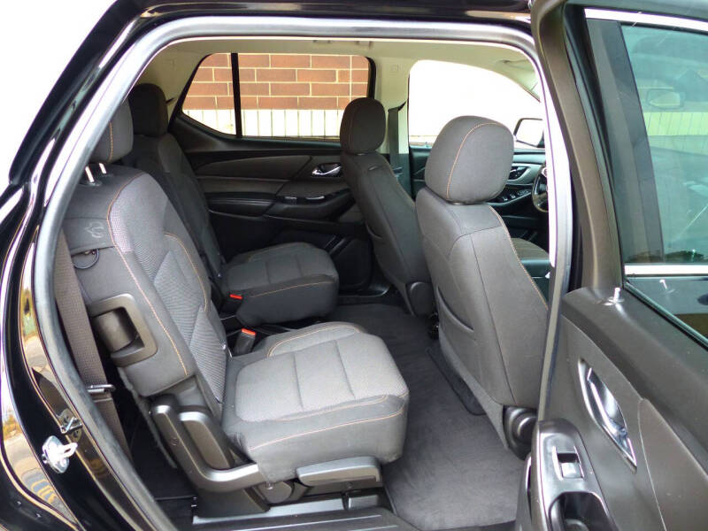 2020 Chevrolet Traverse LT Cloth