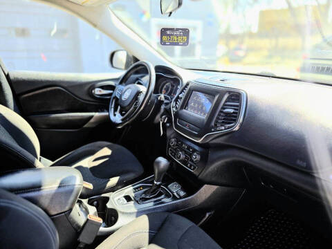 2019 Jeep Cherokee Latitude