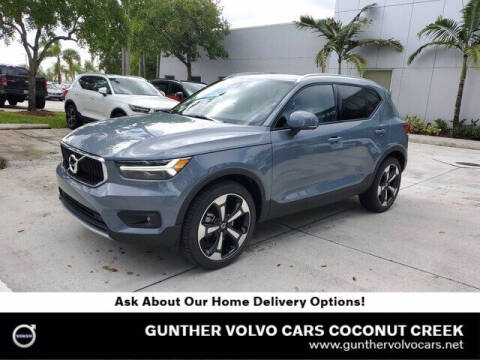 2021 Volvo XC40