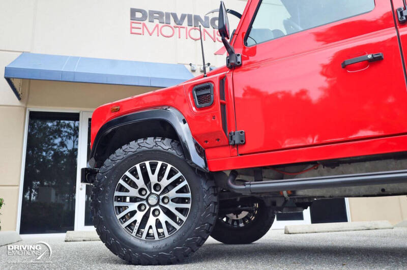 1983 Land Rover Defender