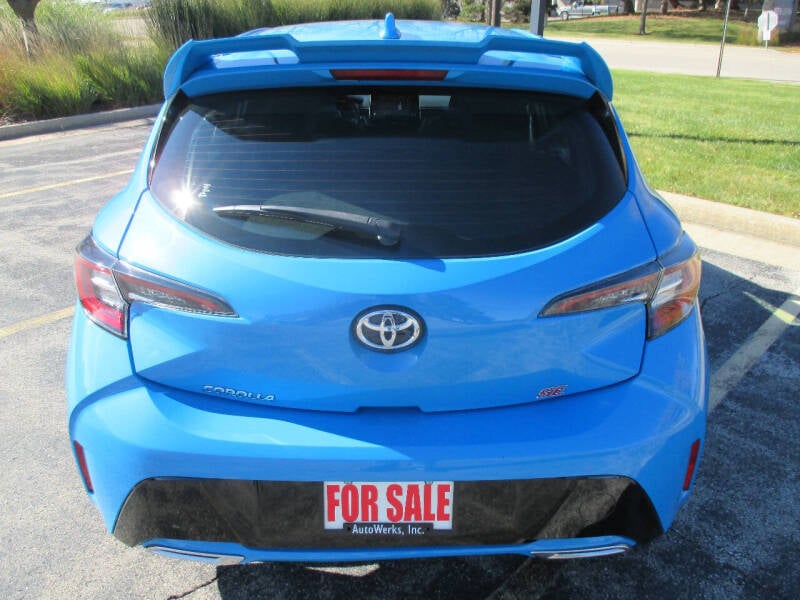 2020 Toyota Corolla Hatchback SE photo 5