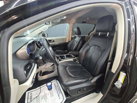 2018 Chrysler Pacifica Touring L Plus