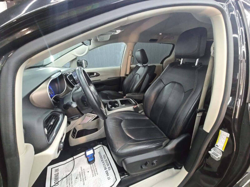 2018 Chrysler Pacifica Touring L Plus