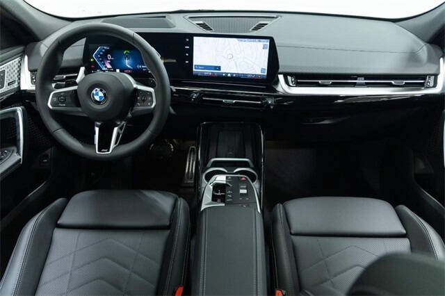 2025 BMW X2 xDrive28i