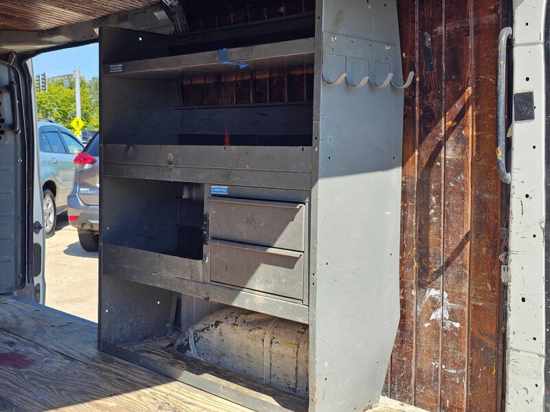 2012 Nissan NV 2500 HD S