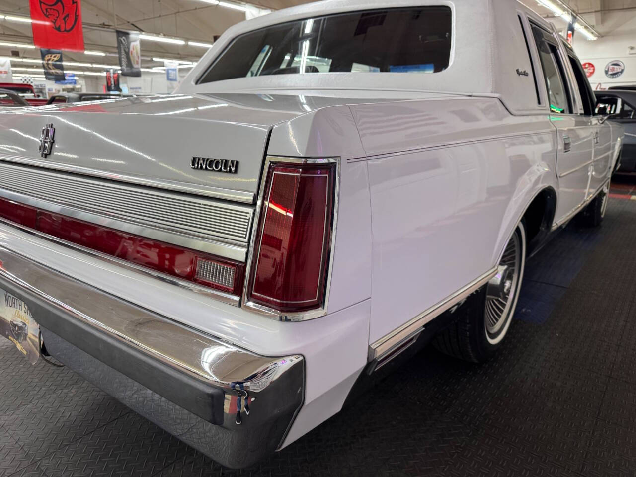 1989 Lincoln Town Car 27