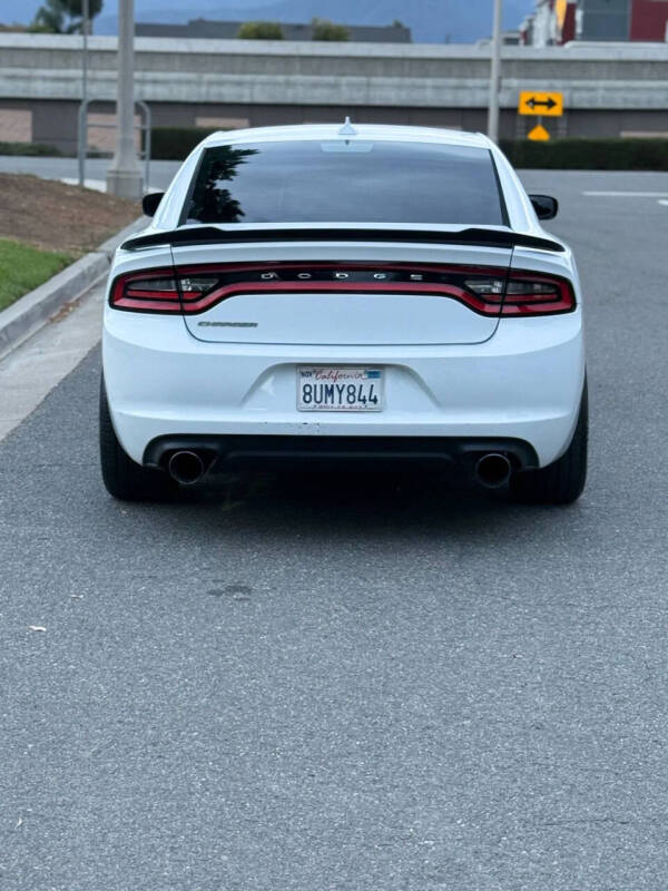2016 Dodge Charger SXT