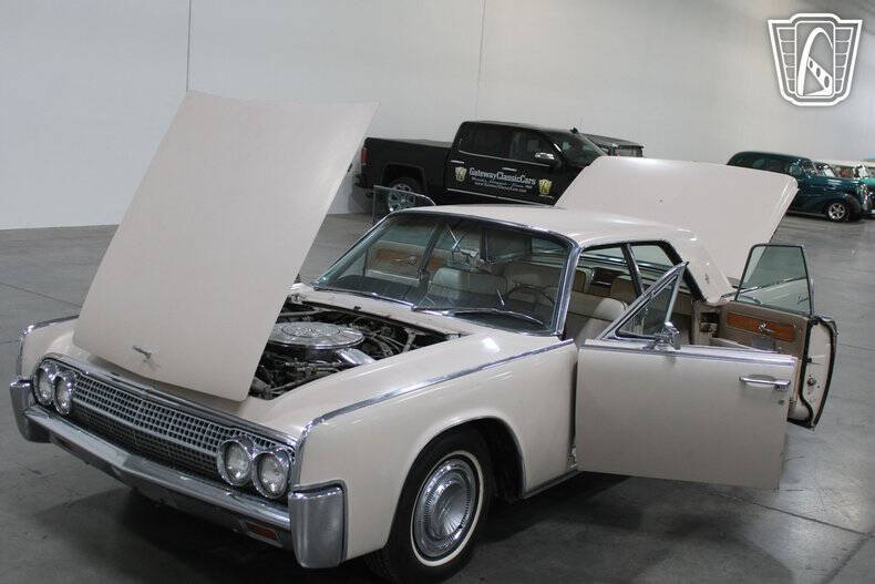 1963 Lincoln Continental