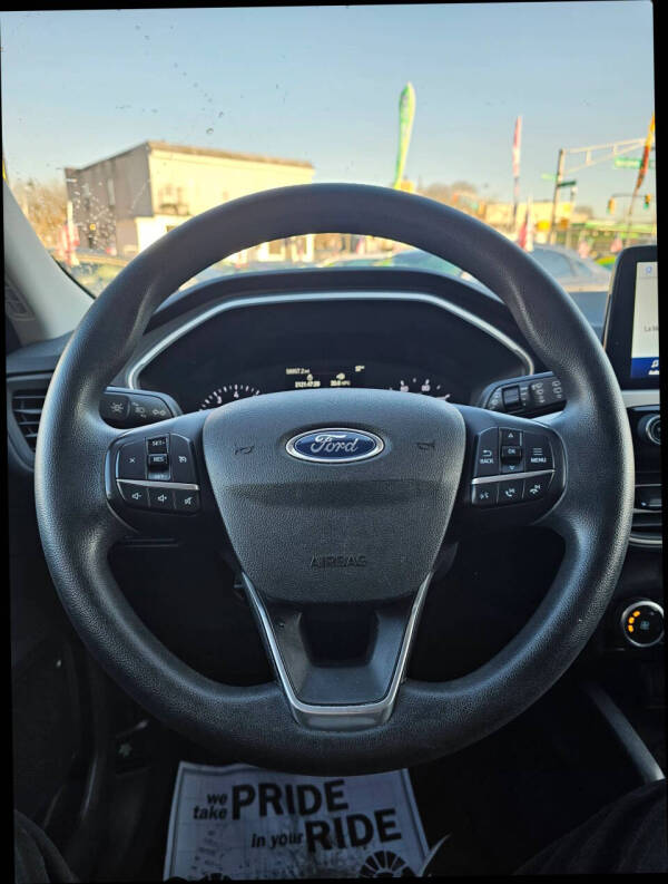 2022 Ford Escape SE
