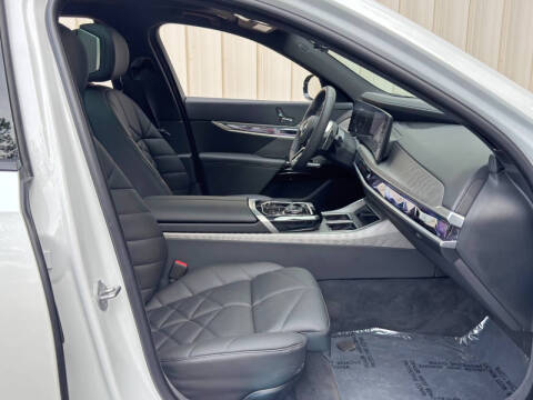 2026 BMW 7 Series 740i
