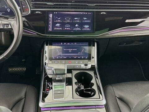 2022 Audi Q8 quattro Premium Plus 55 TFSI