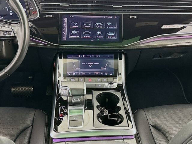 2022 Audi Q8 quattro Premium Plus 55 TFSI