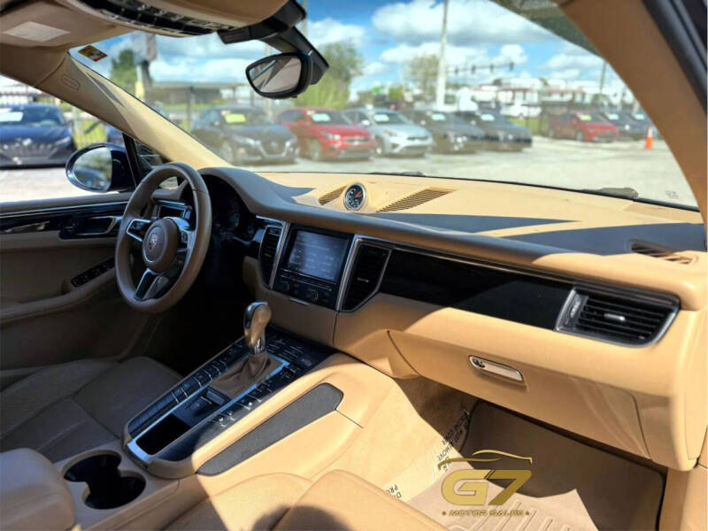 2015 Porsche Macan S