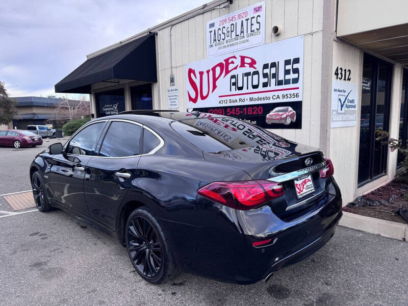 2015 Infiniti Q70 Hybrid