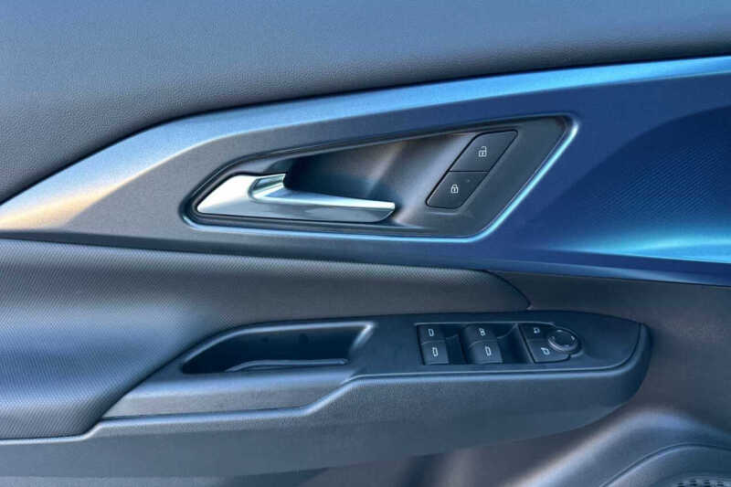 2026 Chevrolet Equinox EV LT 2