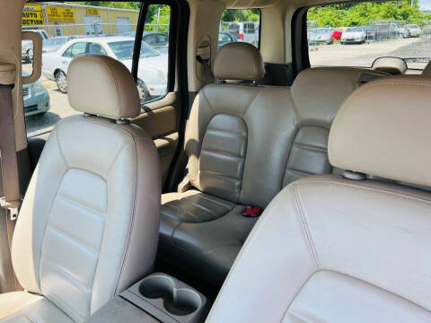 2005 Ford Explorer XLT