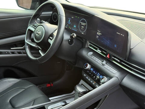 2023 Hyundai Elantra Hybrid Limited