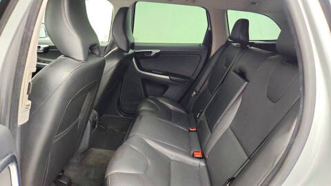 2016 Volvo XC60 T6 Drive-E