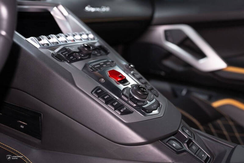 2019 Lamborghini Aventador LP 740-4 S