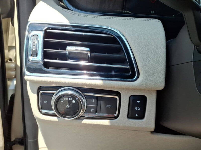 2018 Lincoln Navigator Select