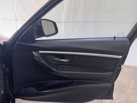 2018 BMW 3 Series 330i