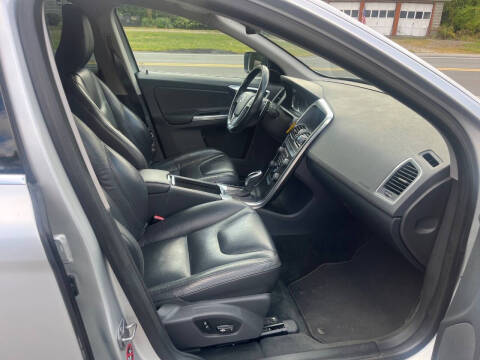 2014 Volvo XC60 T6 Premier Plus