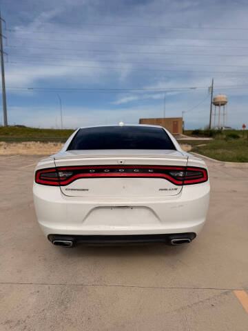 2015 Dodge Charger SXT