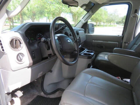 2013 Ford E-Series E-150 XLT