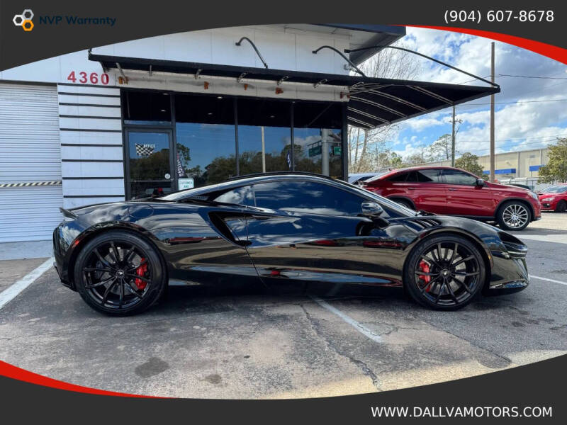 2023 McLaren Artura