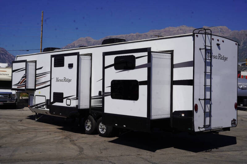 2023 Highland Ridge Mesa Ridge