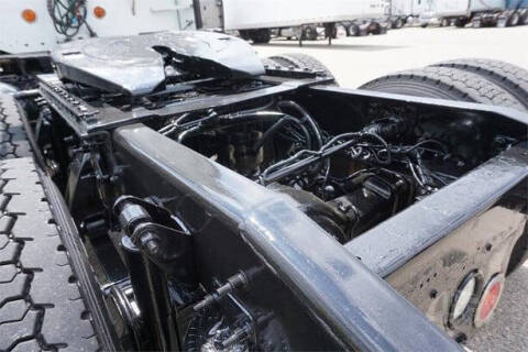 2016 Freightliner Coronado 132