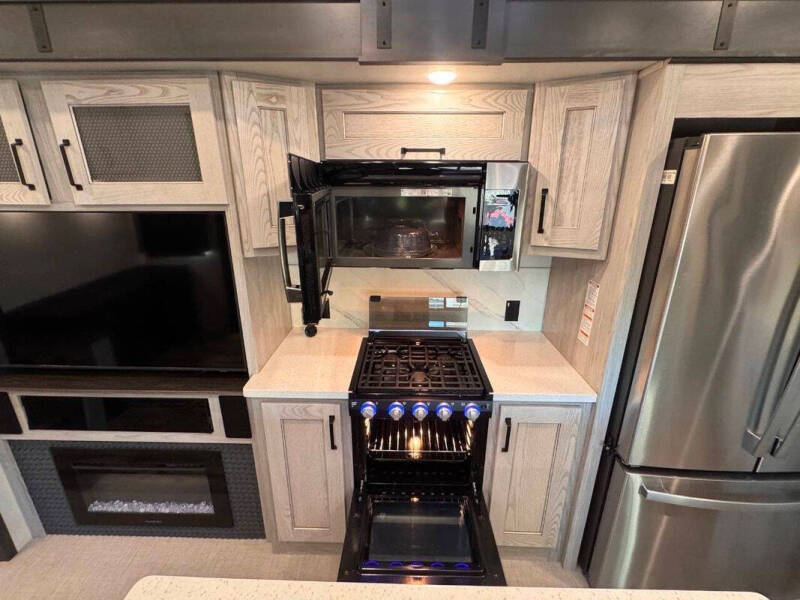 2022 Keystone RV Montana