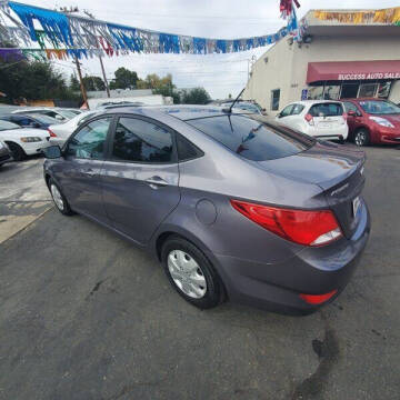 2015 Hyundai Accent GLS