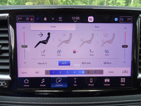 2023 Chrysler Pacifica Plug-In Hybrid Limited