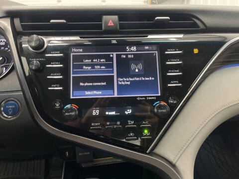 2018 Toyota Camry Hybrid XLE
