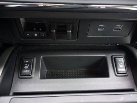 2024 Nissan Titan XD SV