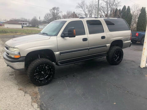 2003 Chevrolet Suburban for sale at Walker Motors in Muncie IN