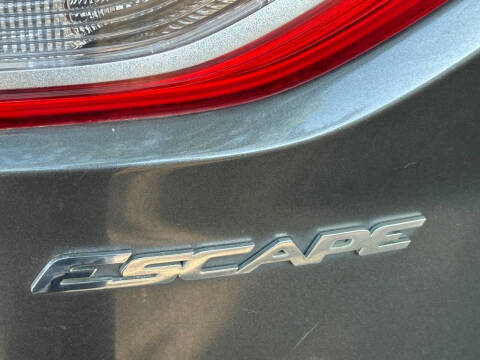 2016 Ford Escape SE