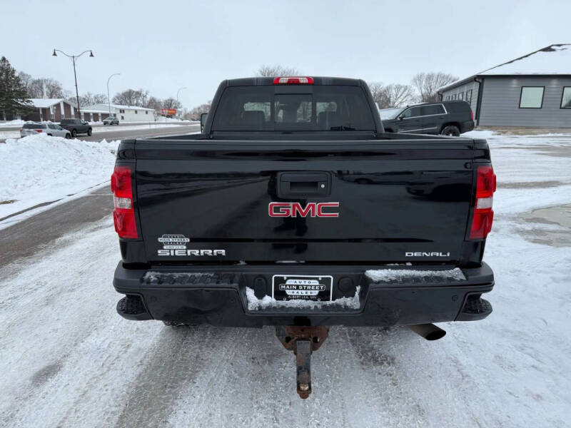 2017 GMC Sierra 2500HD Denali