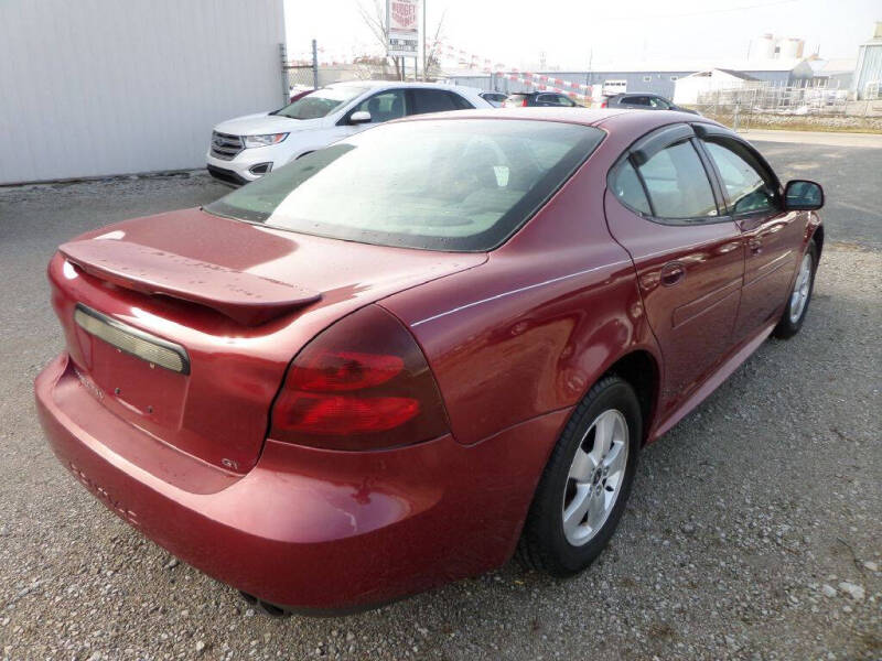 2005 Pontiac Grand Prix GT photo 10