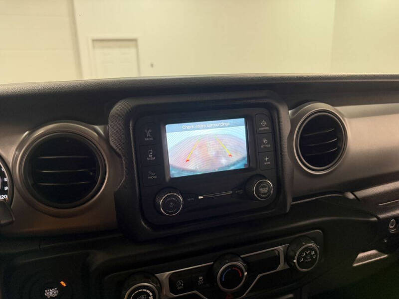 2022 Jeep Wrangler Willys